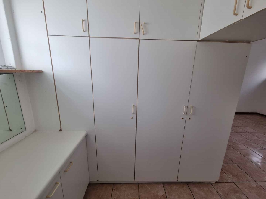 To Let 0 Bedroom Property for Rent in Sea Point Western Cape